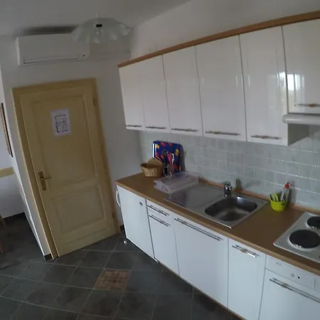 Apartman App Trinodis Bašanija