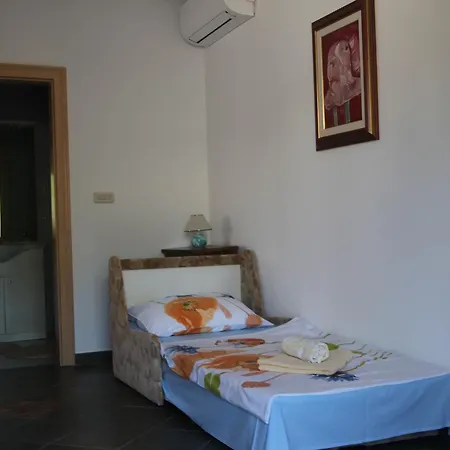App Trinodis