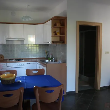 Apartment App Trinodis Basanija