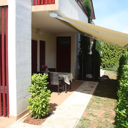 App Trinodis Apartman Bašanija